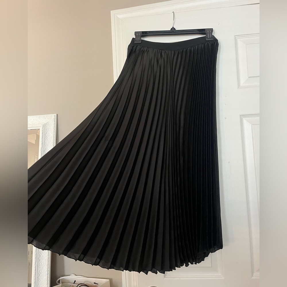Black Pleated Skirt